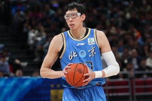 周琦发赛季总结：我的发挥不尽如人意 会打磨自身全心备战下赛季