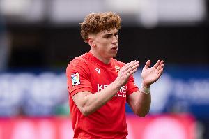 被利物浦截胡！纪事报：纽卡与奥萨苏纳谈穆尼奥斯转会惊动了红军